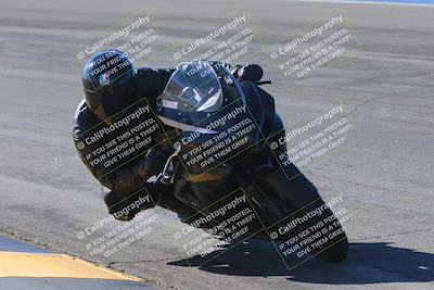 media/Dec-10-2023-SoCal Trackdays (Sun) [[0ce70f5433]]/Bowl (1020am)/